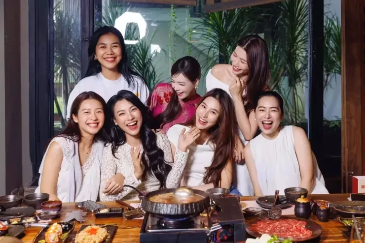 Cuộc sống của Khả Ngân khi mang thai con đầu lòng