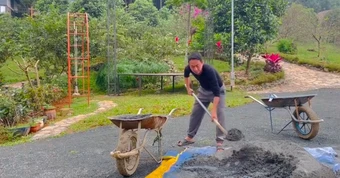 Cuộc sống của "ông hoàng nhạc đỏ" Việt Hoàn sau khi ly hôn