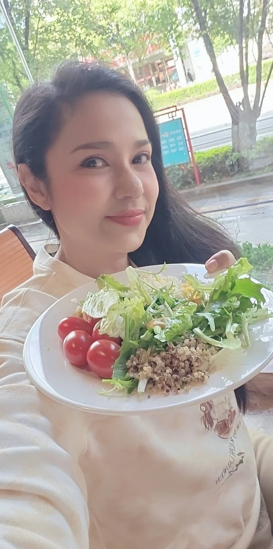 Cuộc sống hiện tại của "đệ nhất mỹ nhân" Việt Trinh Cuộc sống hiện tại của "đệ nhất mỹ nhân" Việt Trinh