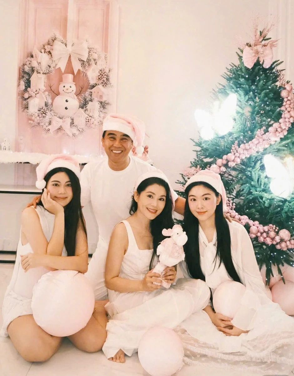 Cuối cùng mẹ của Lọ Lem đã lên tiếng Cuối cùng mẹ của Lọ Lem đã lên tiếng