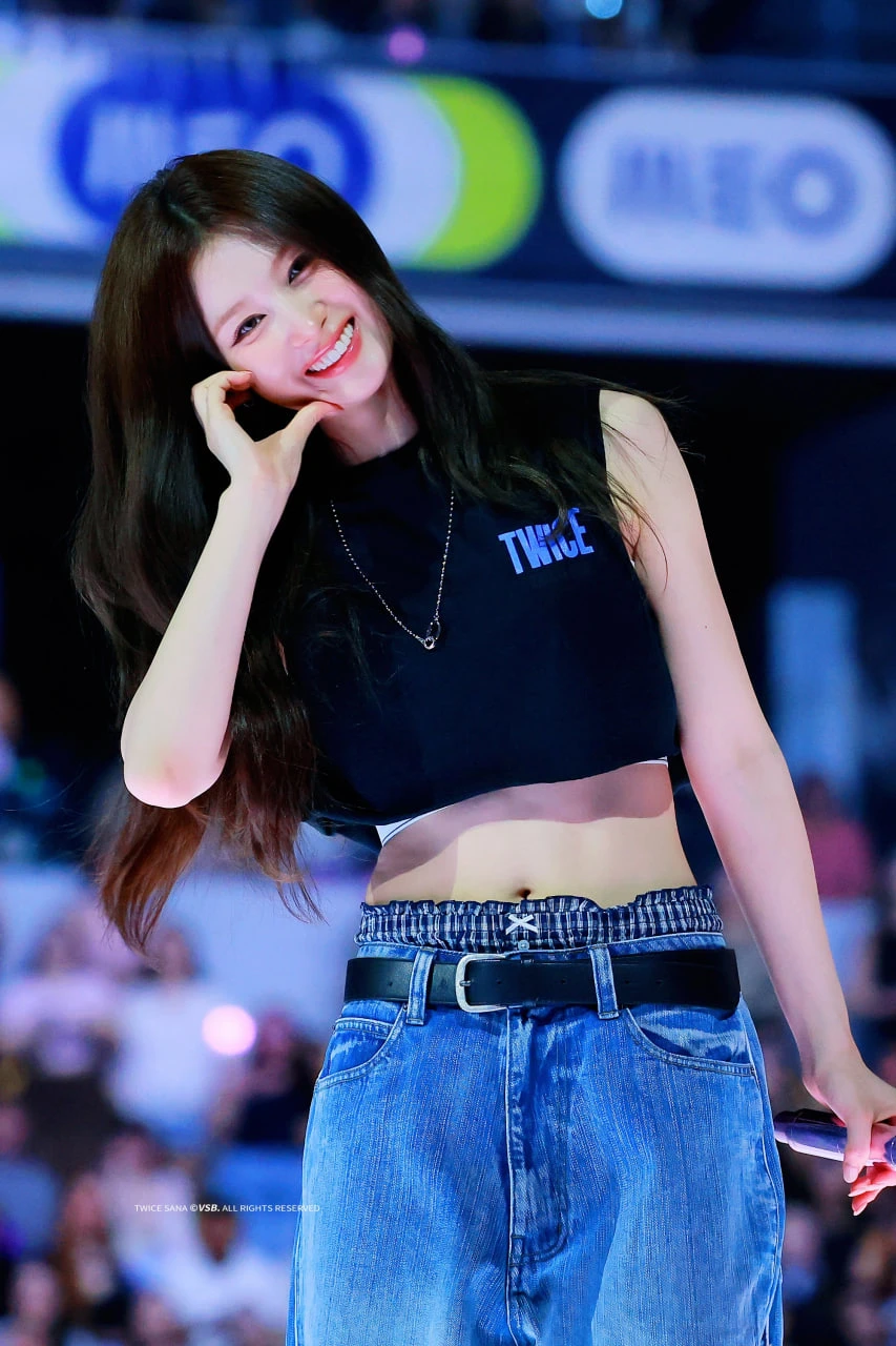 Đã hiểu lý do đây là mỹ nhân lọt top đẹp nhất thế giới, nói ngoại lệ showbiz cũng không ngoa