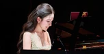 Đã mắt với nhan sắc tựa tiểu thư khuê nữ của hot girl piano