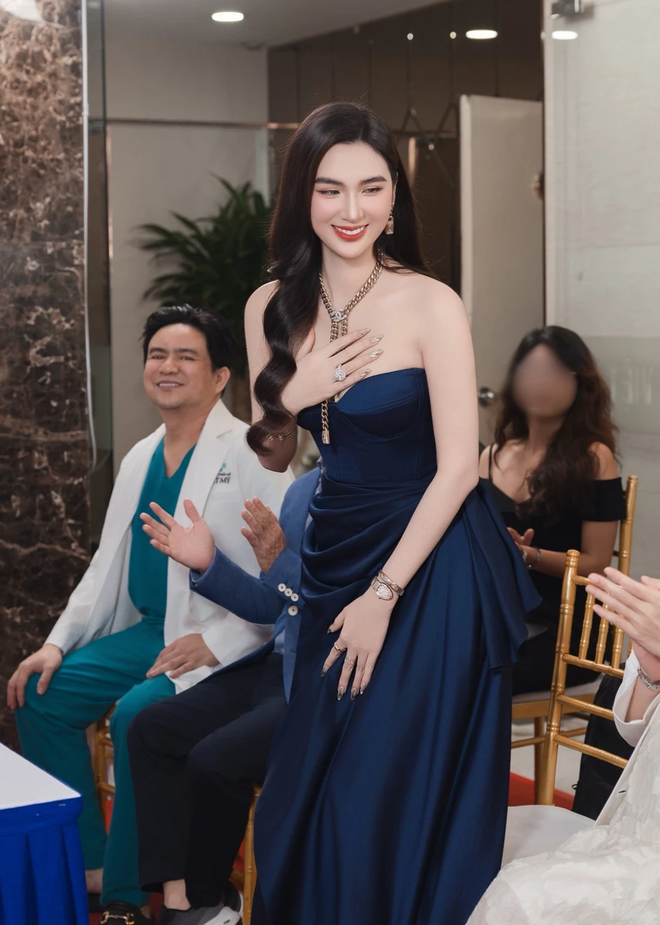 Đặc quyền bác sĩ Chiêm Quốc Thái dành riêng cho Ngọc Loan