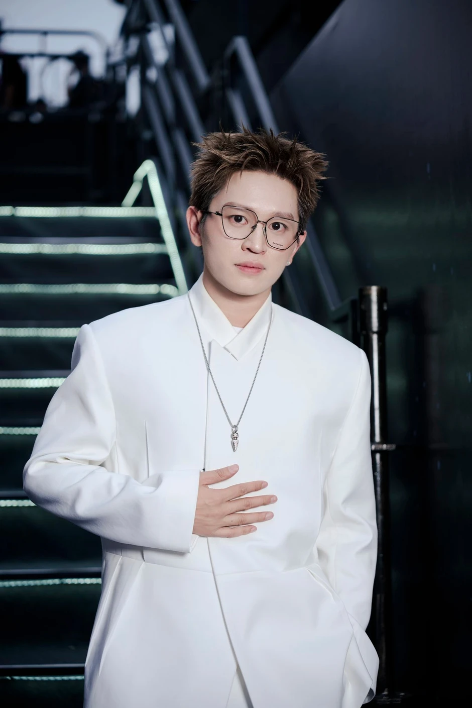 Đại hội xin lỗi vì B Ray rap "quấy rối" Em Xinh, thêm 1 Anh Trai Say Hi bị liên luỵ