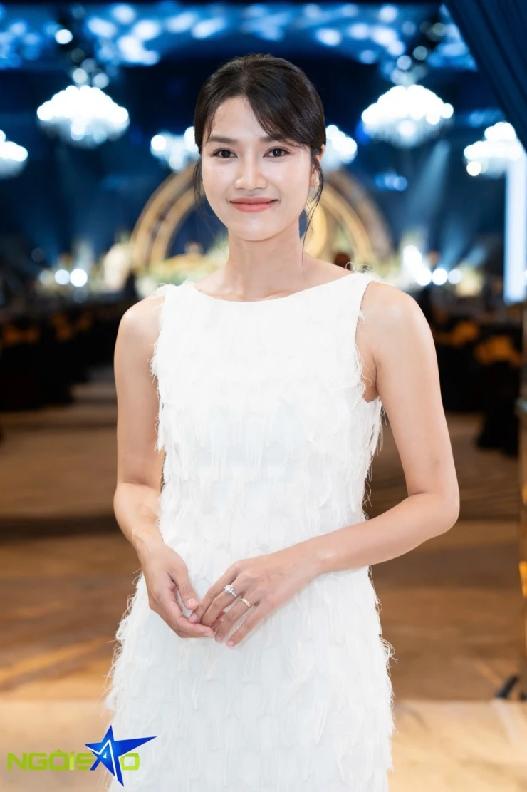 Dàn diễn viên VFC hội ngộ trong đám cưới Việt Hoa Dàn diễn viên VFC hội ngộ trong đám cưới Việt Hoa