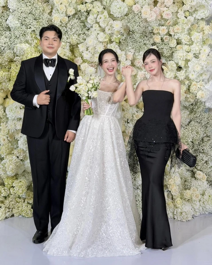 Dàn sao quy tụ trong đám cưới Nhung Gumiho