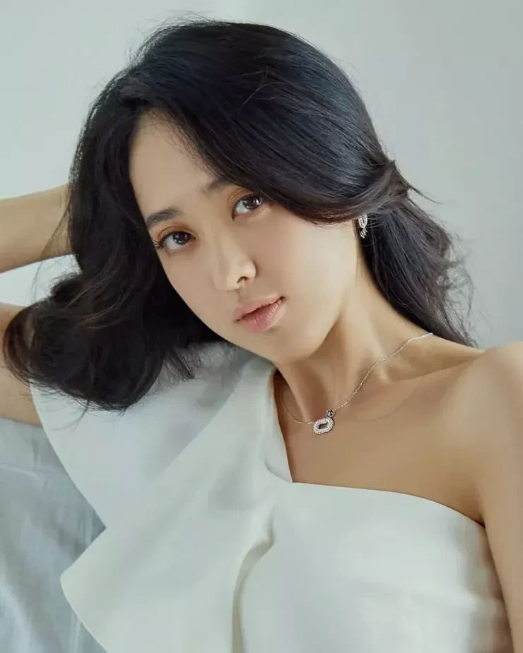 Dàn tình cũ Lee Dong Gun: Người viên mãn bên chồng công tố, kẻ chật vật làm mẹ đơn thân Dàn tình cũ Lee Dong Gun: Người viên mãn bên chồng công tố, kẻ chật vật làm mẹ đơn thân
