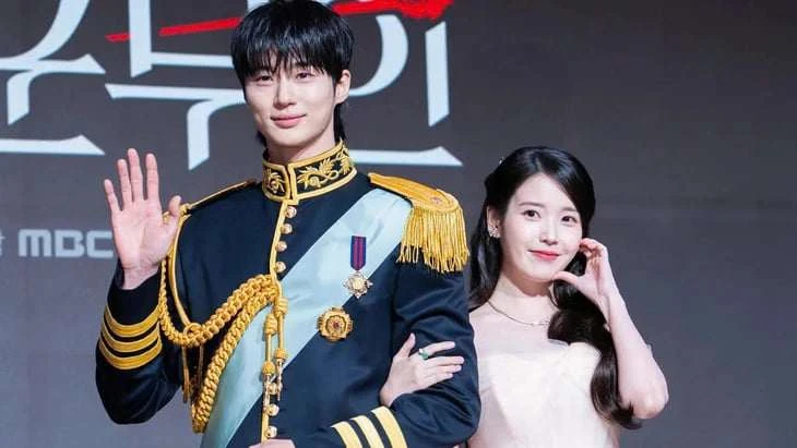 Đạo diễn Perfect Crown cúi đầu xin lỗi khán giả