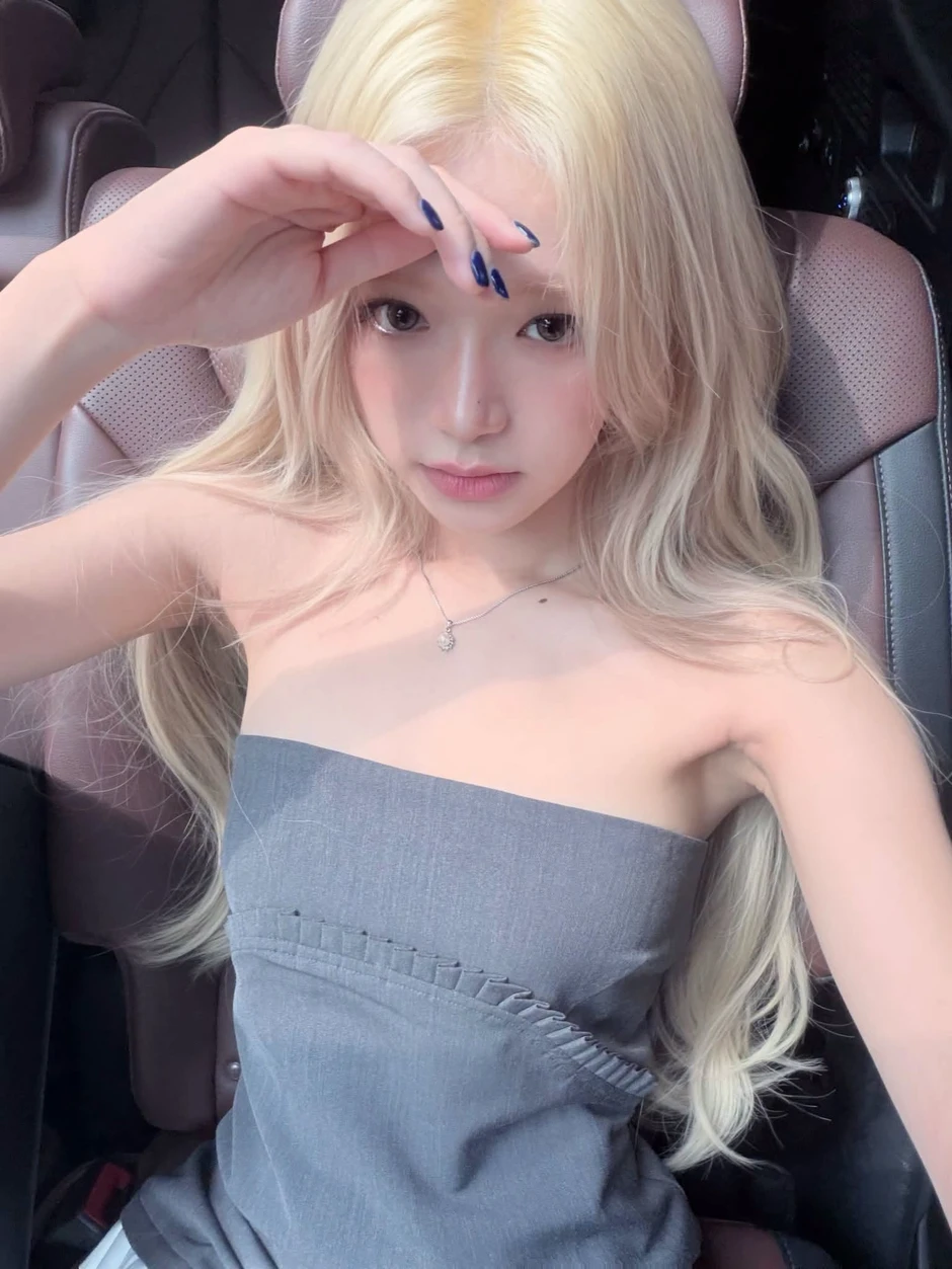 Đến hẹn lại lên, Linh Ka "dặm bùa" fan với bộ ảnh mới