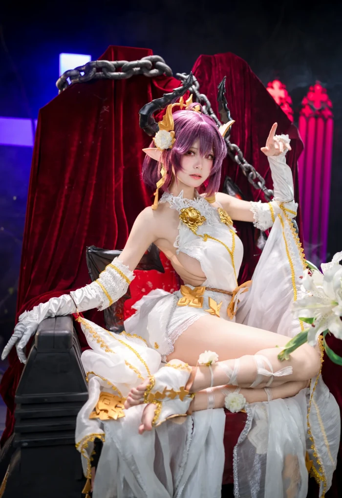 Đến với cosplay Long Nữ cực kỳ chi tiết của cô nàng jiuqiqiqiqim