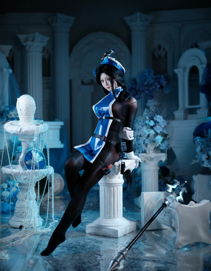 Đến với cosplay Maiden: Ice Rose cực chuẩn char trong NIKKE Goddess of Victory