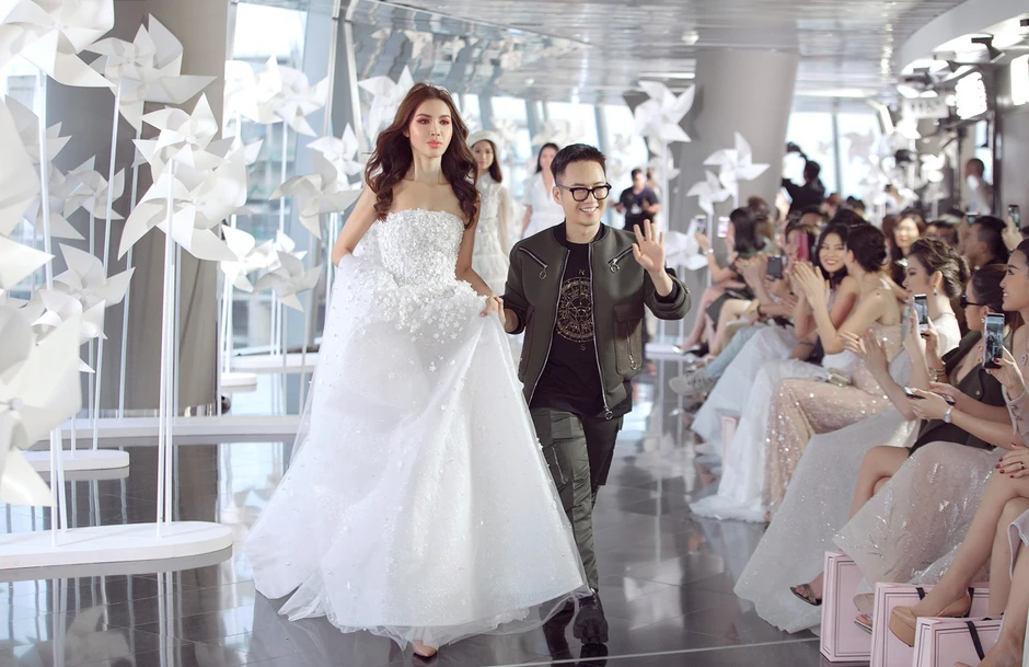 Diễn biến mới vụ siêu mẫu bị tố vô ơn, nói xấu: Minh Tú bị tag thẳng tên, thêm 1 NTK "châm dầu vào lửa"