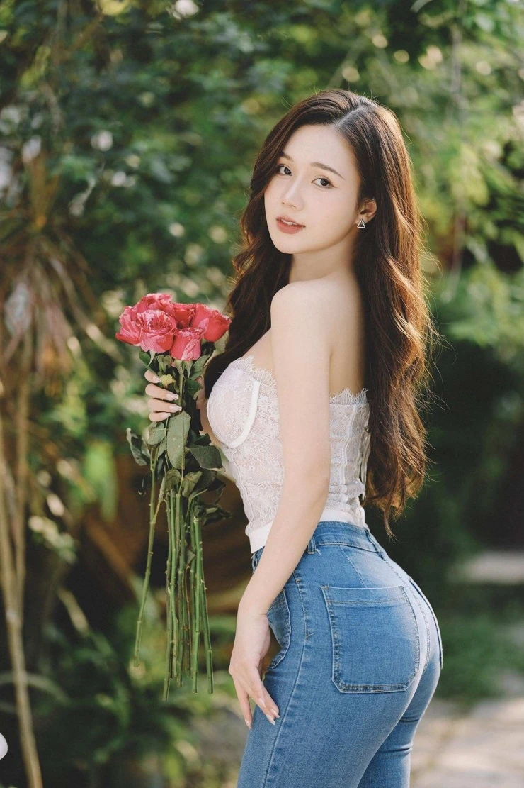 Diễn viên Ngọc Anh: Yên tâm vì có chồng ở nhà khi đi công tác dài ngày
