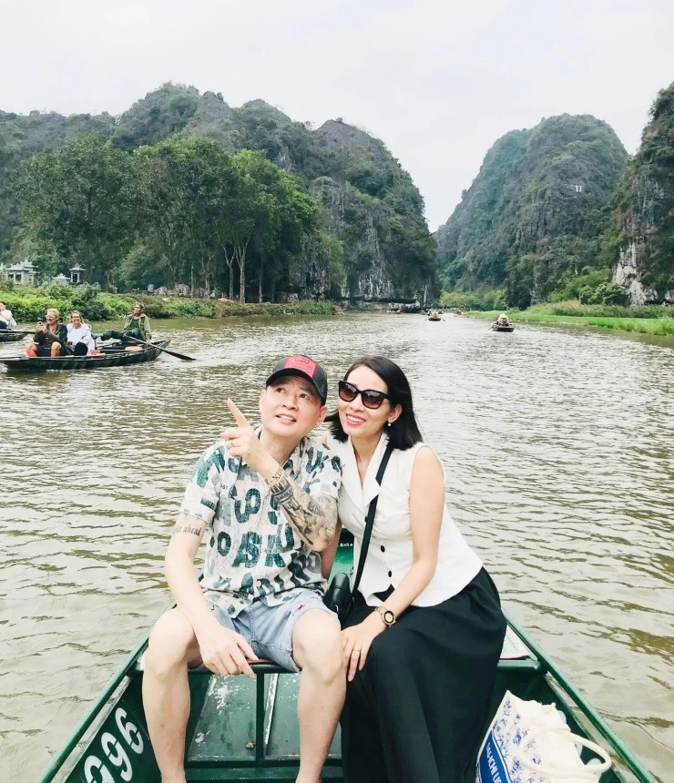 Diễn viên Tùng Dương giải nghệ vì bệnh tim, tìm thấy hạnh phúc bên vợ thứ 4 Diễn viên Tùng Dương giải nghệ vì bệnh tim, tìm thấy hạnh phúc bên vợ thứ 4