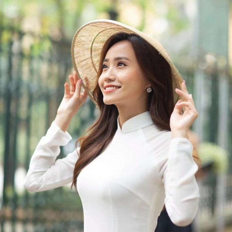 Điều ít biết về MC thời tiết Xuân Anh VTV gây sốt với bức ảnh Nụ cười sét đánh Điều ít biết về MC thời tiết Xuân Anh VTV gây sốt với bức ảnh Nụ cười sét đánh