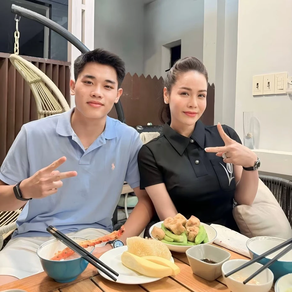 Đình Bắc và Nhật Kim Anh lại gây chú ý