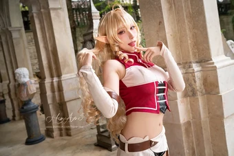 Đỉnh cao nhập vai: Siêu coser Hane Ame gây bão toàn cầu với bộ ảnh "Thất nghiệp chuyển sinh" đẹp nghẹt thở