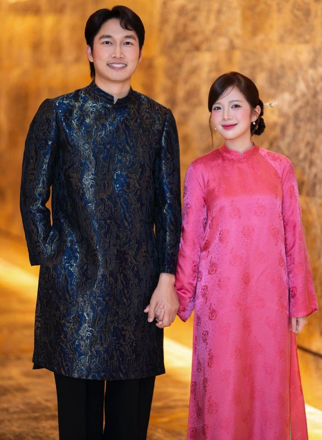 Đình Tú thấy khó và ngượng ngùng khi diễn cảnh tình cảm với Ngọc Huyền