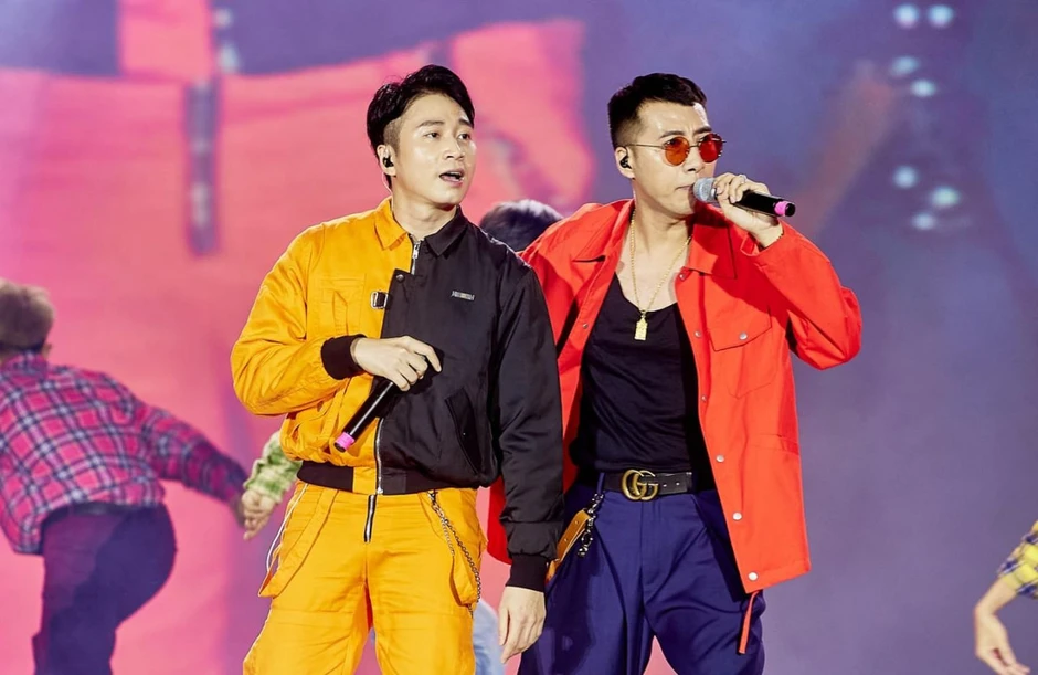 Đoạn clip 5 giây “tóm dính” 2 nghệ sĩ nổi tiếng, nhìn biểu cảm hiểu luôn vấn đề