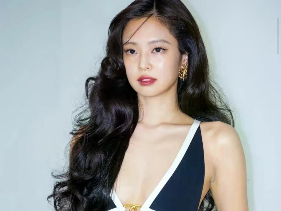 Đoạn video khiến Jennie (BlackPink) bị chỉ trích dữ dội Đoạn video khiến Jennie (BlackPink) bị chỉ trích dữ dội
