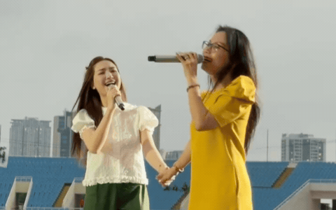 Đổi lời mới cho ca khúc có ca từ gây tranh cãi Người Việt Mình Thương Nhau Đổi lời mới cho ca khúc có ca từ gây tranh cãi Người Việt Mình Thương Nhau