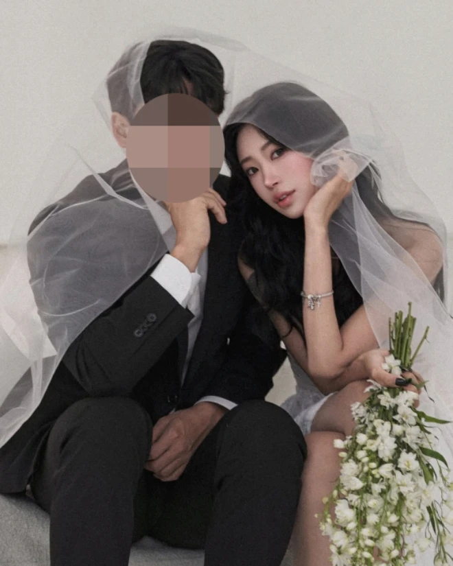 Drama sốc trong đám cưới sao nữ nổi tiếng và chồng phông bạt: Khách mời không thèm gửi tiền mừng còn ăn uống, làm loạn khán phòng