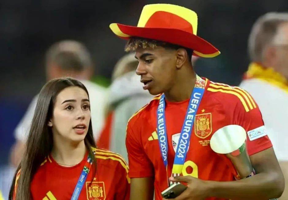 Đường tình phức tạp của thần đồng bóng đá Tây Ban Nha ở World Cup 2026