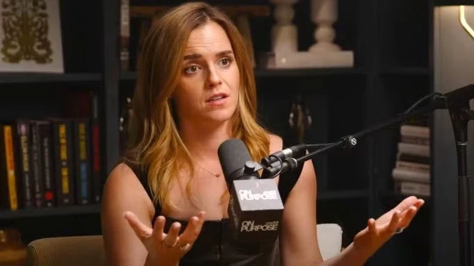 Emma Watson gây tranh cãi khi nói Hollywood không phải nơi để tìm kiếm tình bạn