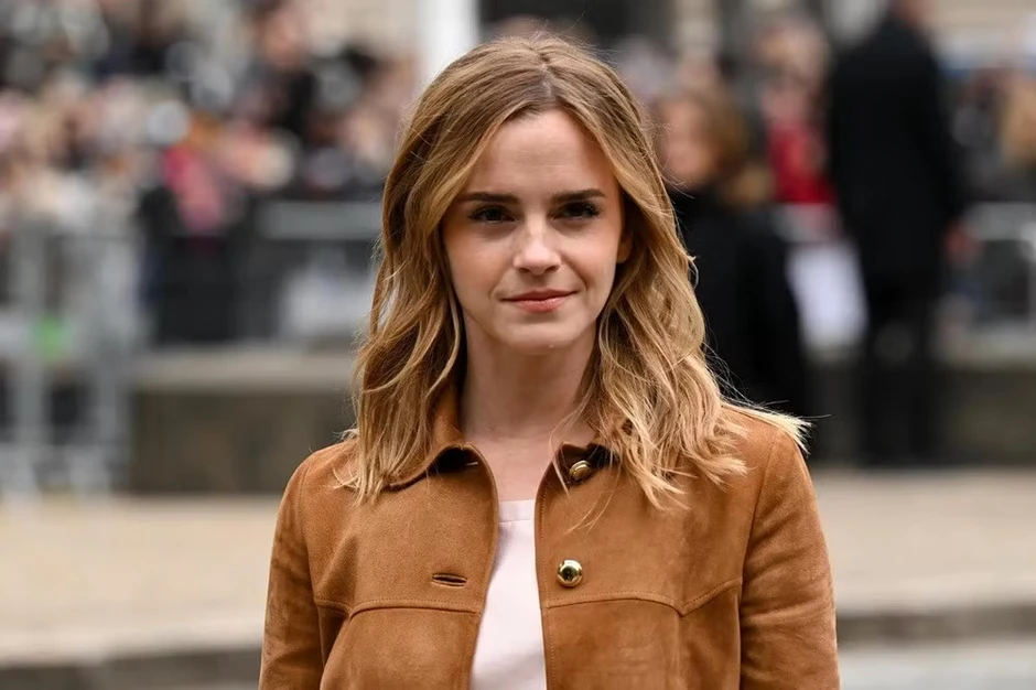 Emma Watson gây tranh cãi khi nói Hollywood không phải nơi để tìm kiếm tình bạn