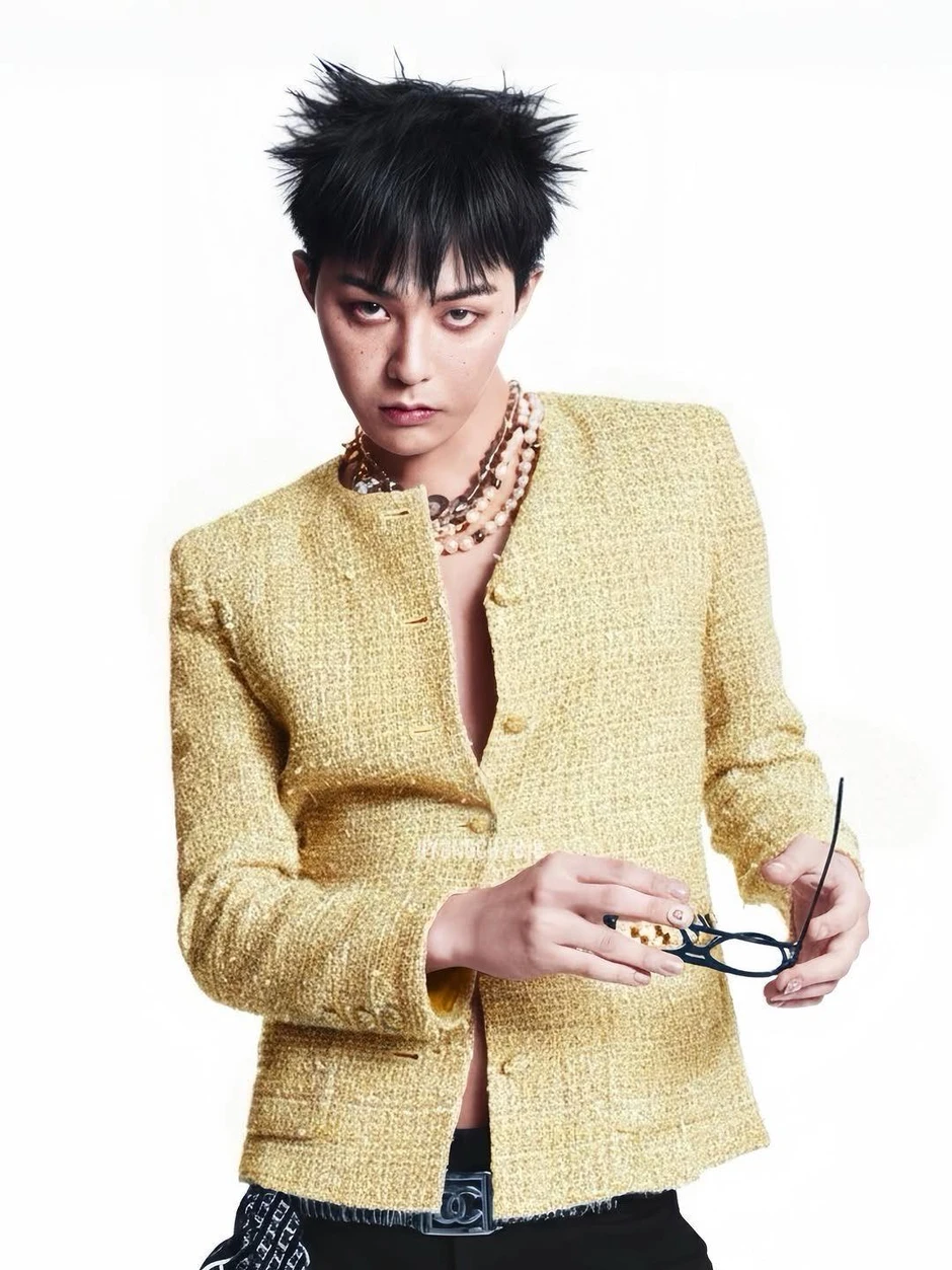 G-DRAGON làm ơn mắc oán: Bị mỹ nhân 10x cư xử vô lễ, cả MXH yêu cầu nghỉ hưu