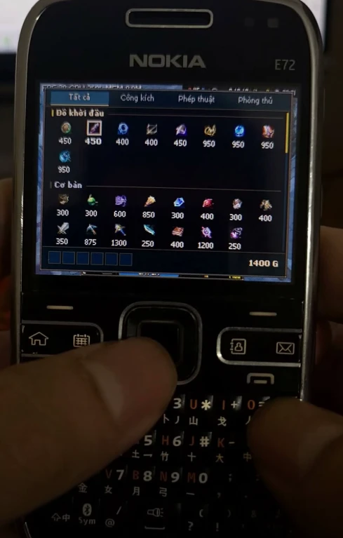 Game thủ Việt Nam chuyển thể Liên Minh Huyền Thoại lên "cục gạch" Nokia, khiến cả cộng đồng 'choáng váng'"