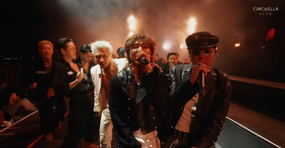 GD và TAEYANG: "Tôi nhảy hộ bạn còn bạn gánh quần áo giúp tôi nhé"