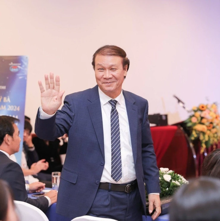 Gia đình 3 thế hệ sống chung trong căn nhà 41m2 của NSND là Đại tá công an