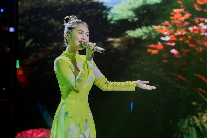 Gia đình Thiện Nhân lo lắng vì mất liên lạc với nữ ca sĩ Gia đình Thiện Nhân lo lắng vì mất liên lạc với nữ ca sĩ