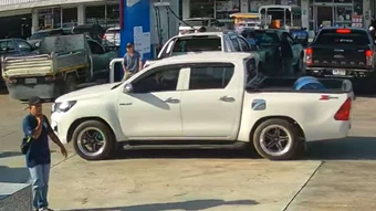 Giá nhiên liệu tăng cao, tài xế ở Thái Lan đổ 100 lít dầu diesel rồi lái đi mất, chủ cây xăng phát đi cảnh báo nóng