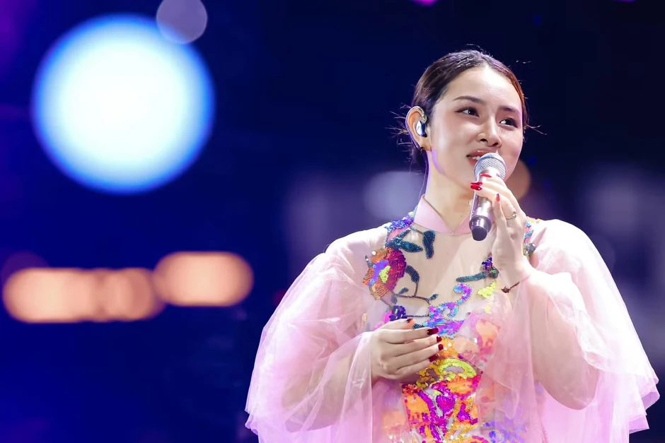 Giới ca sĩ lên tiếng sau lệnh cấm hát nhép Giới ca sĩ lên tiếng sau lệnh cấm hát nhép