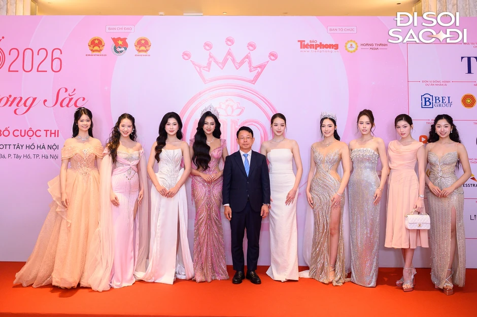 Hà Trúc Linh nhuận sắc bén ngót nhưng đứng kế Thanh Thuỷ vẫn phải chịu thua vài phần Hà Trúc Linh nhuận sắc bén ngót nhưng đứng kế Thanh Thuỷ vẫn phải chịu thua vài phần