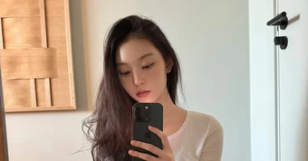 Haerin (Newjeans) lộ diện sau 1 năm bị cấm hoạt động