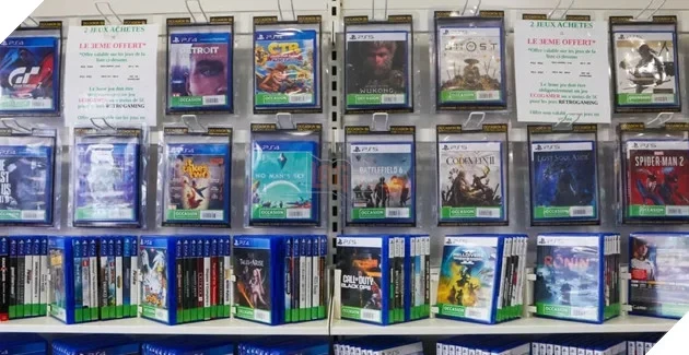 Hideo Kojima lo ngại tương lai số hóa của ngành game sau khi Sony khai tử đĩa vật lý