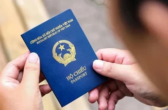 Hộ chiếu Việt Nam lên vị trí cao nhất 5 năm qua – xếp hạng visa miễn thị thực tăng mạnh