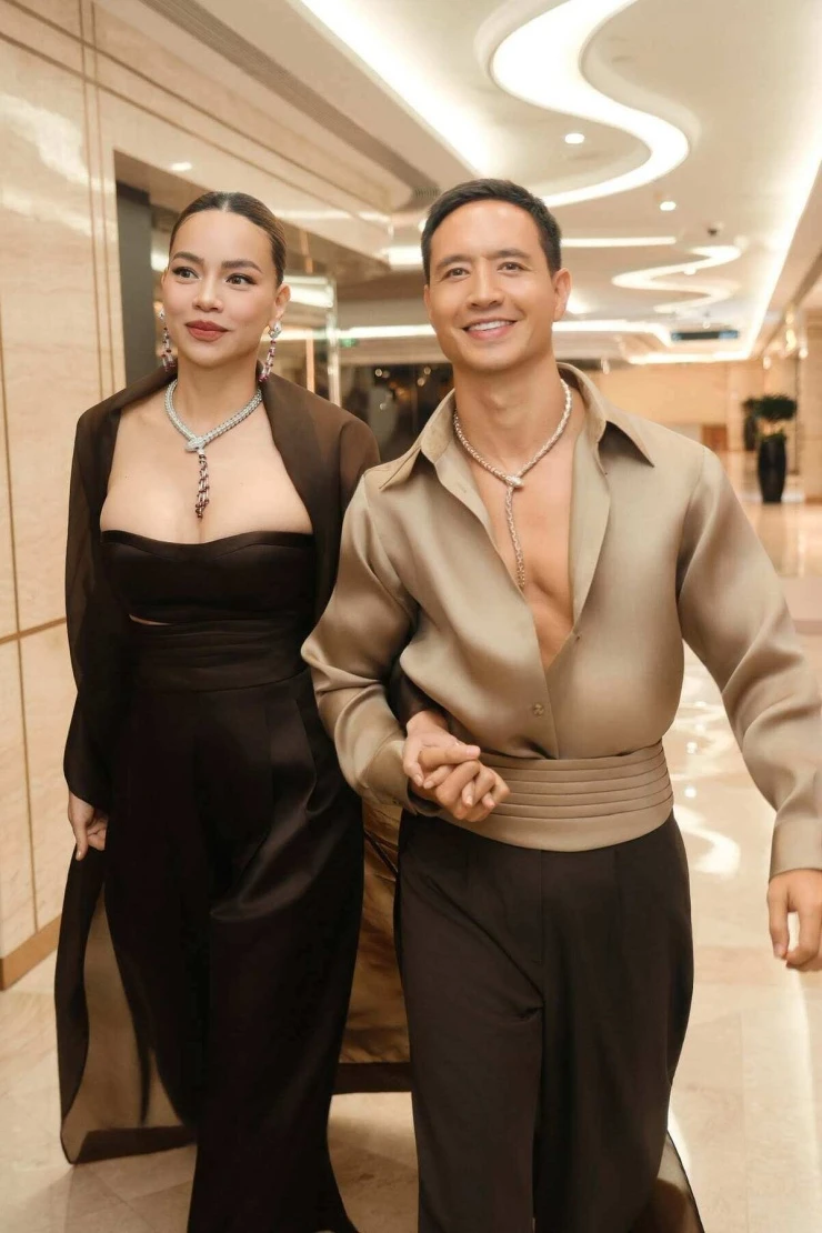 Hồ Ngọc Hà - Kim Lý kỷ niệm 9 năm bên nhau