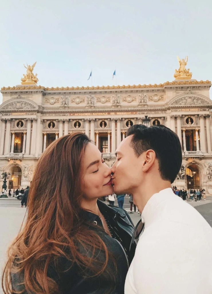 Hồ Ngọc Hà - Kim Lý kỷ niệm 9 năm bên nhau