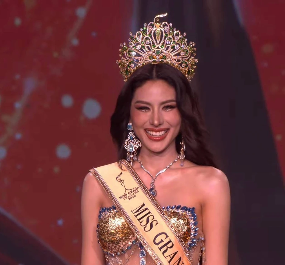 Hoa hậu có hành động không ai dám làm, bùng tranh cãi ngay đêm Chung kết Hoa hậu có hành động không ai dám làm, bùng tranh cãi ngay đêm Chung kết