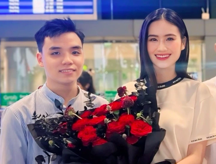 Hoa hậu Ý Nhi đã được bạn trai yêu 9 năm cầu hôn, chuẩn bị đám cưới?