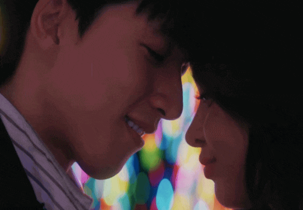 Hoá ra đây là cách HIEUTHUHAI công khai tình yêu với Babyboo!