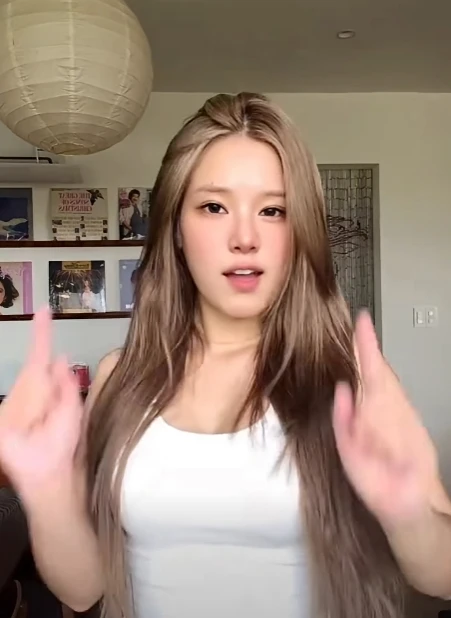 Hoàng Yến Chibi nay đã khác, diện mạo khiến fan phải bật "capslock"