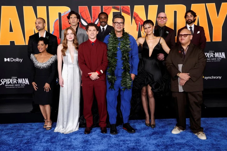 Hollywood ẵm trọn 3 tỷ USD
