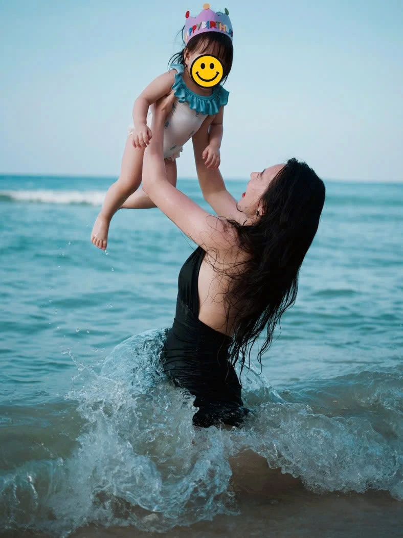 Hơn 45.000 người chứng kiến niềm vui của Phương Oanh sau hơn nửa năm Shark Bình gặp biến cố