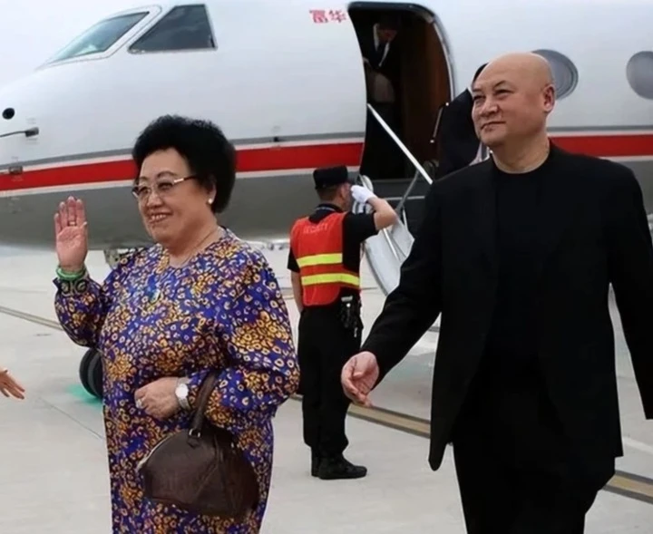 Hôn nhân 3 thập kỷ viên mãn của "Đường Tăng" Trì Trọng Thụy và bà xã tỷ phú