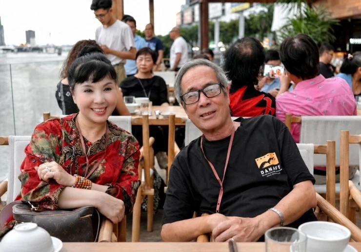 Hôn nhân 40 năm viên mãn dù không có con chung của NSND Lan Hương và chồng đạo diễn